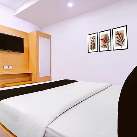 Hotel O Patang 24 อาเมดาบัด ภายนอก รูปภาพ