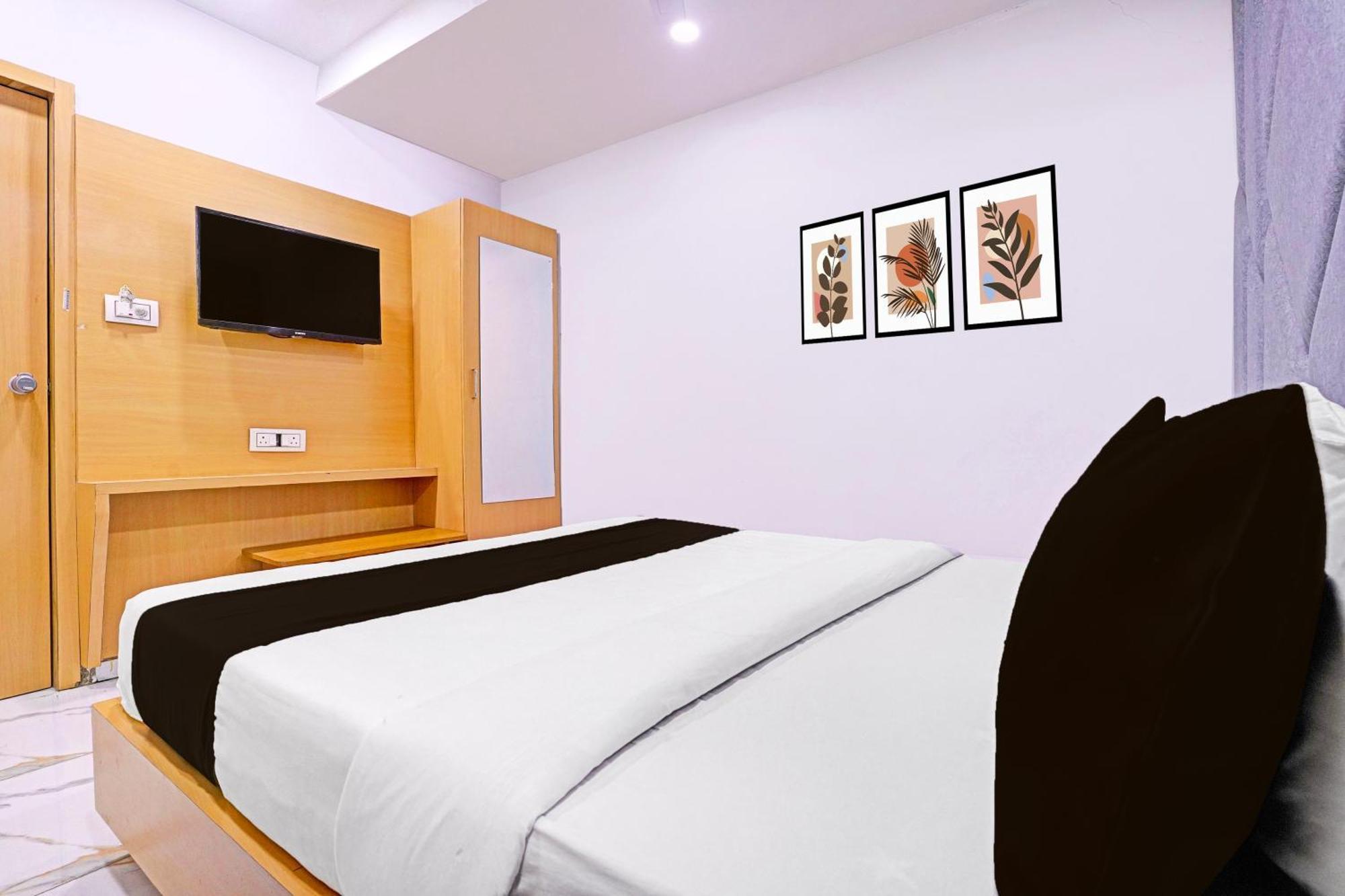 Hotel O Patang 24 อาเมดาบัด ภายนอก รูปภาพ
