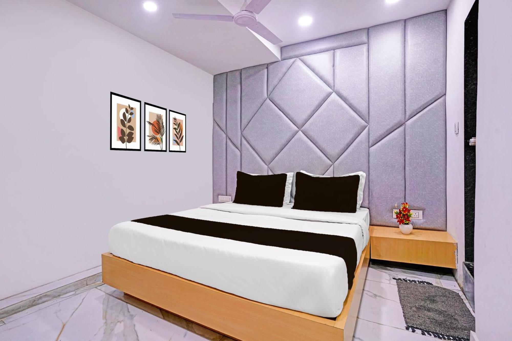 Hotel O Patang 24 อาเมดาบัด ภายนอก รูปภาพ