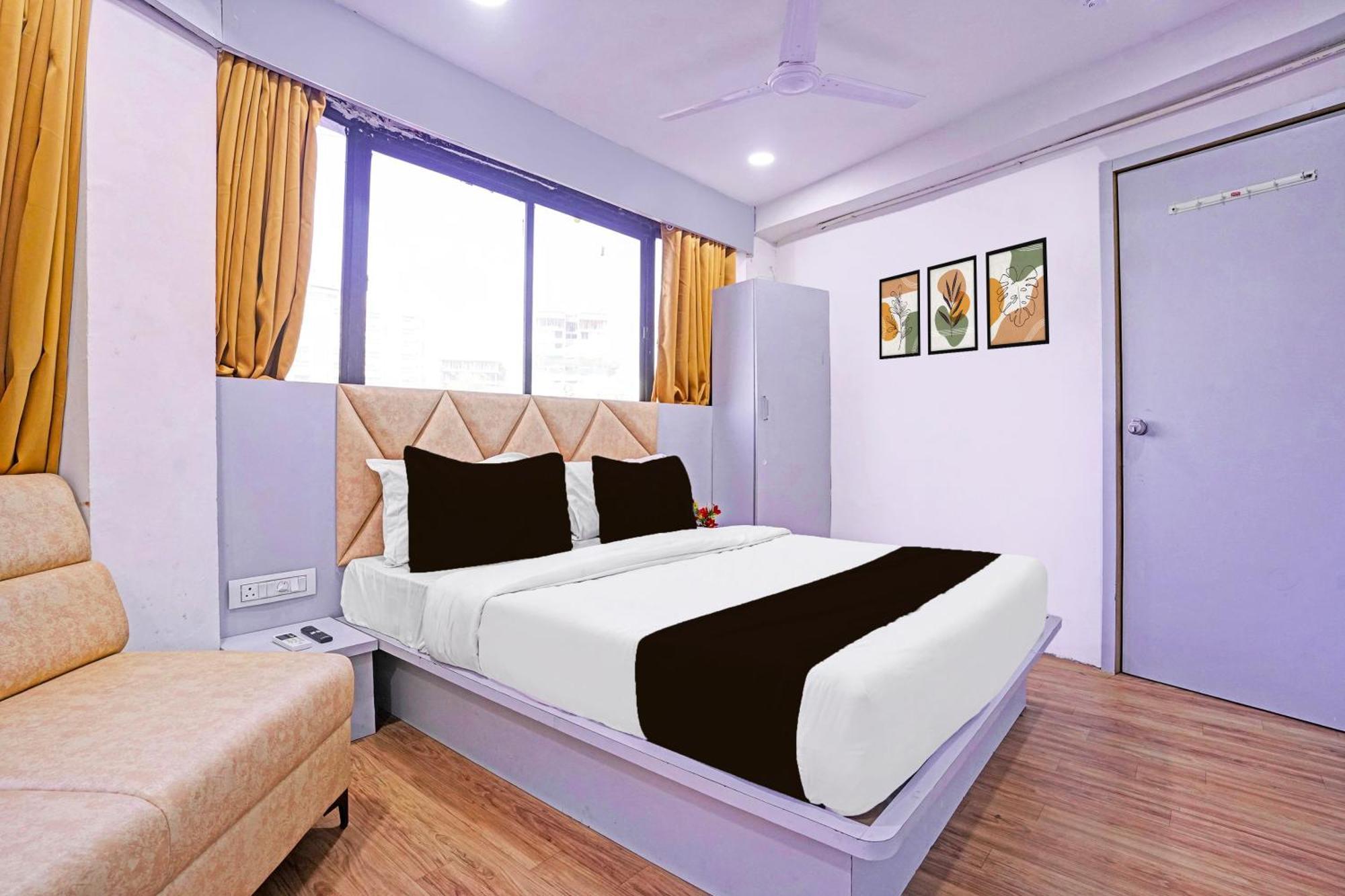 Hotel O Patang 24 อาเมดาบัด ภายนอก รูปภาพ