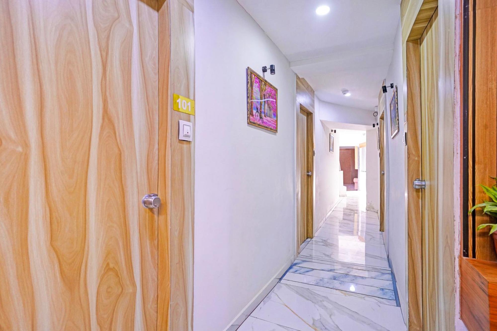 Hotel O Patang 24 อาเมดาบัด ภายนอก รูปภาพ