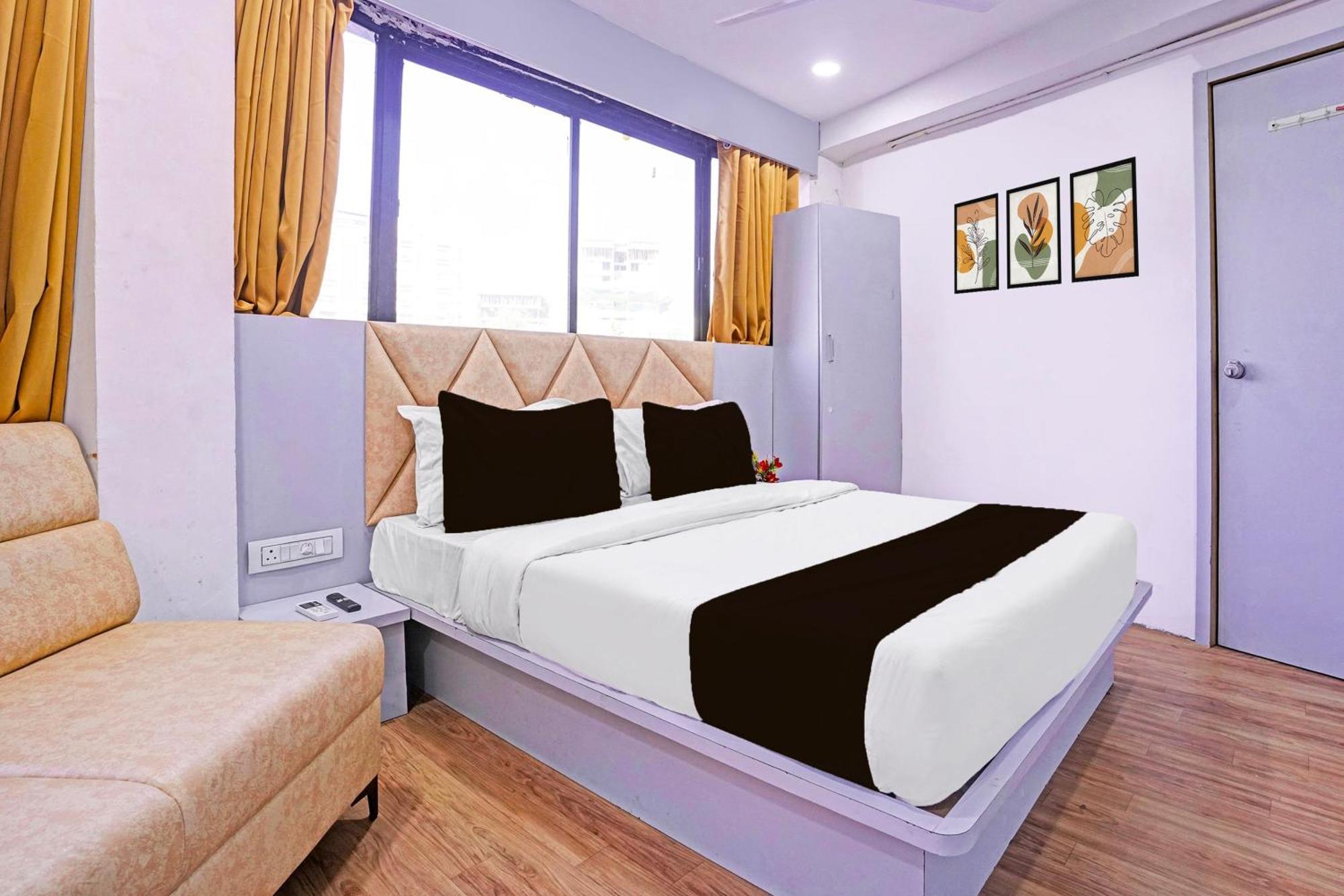 Hotel O Patang 24 อาเมดาบัด ภายนอก รูปภาพ